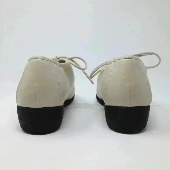 Angel Steps Moccasin Bone Women Size 9.5m Shoes - Picture 3 of 8